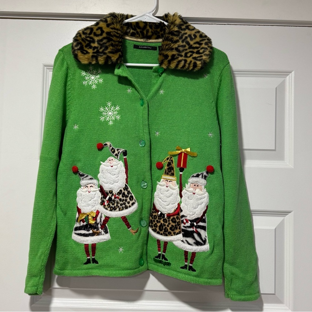 Vintage Green Santa Cardigan with Leopard Collar